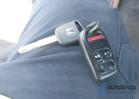 2005 Honda Odyssey Ex-L from USA, damaged, VIN 5FNRL38645B081893